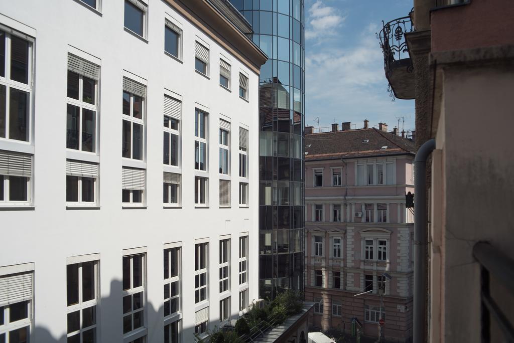 Apartment With Big Terrace — Fotók 1
